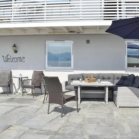 Stunning In With 2 Bedrooms And Wifi