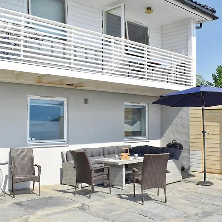 Stunning In With 2 Bedrooms And Wifi