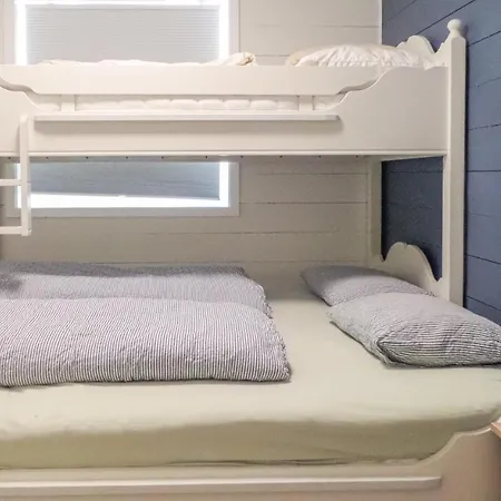 Stunning In With 2 Bedrooms And Wifi