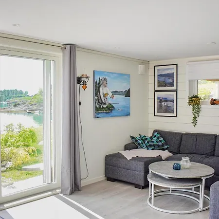 Stunning In With 2 Bedrooms And Wifi * Strandebarm